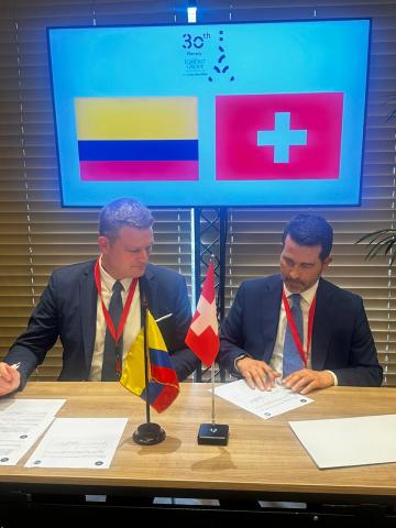 Director general de la UIAF y el jefe de la UIF de Suiza.