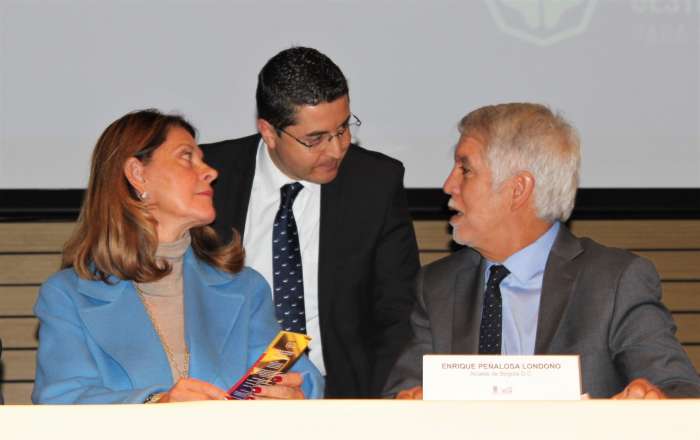 Alcaldía de Bogotá y la UIAF