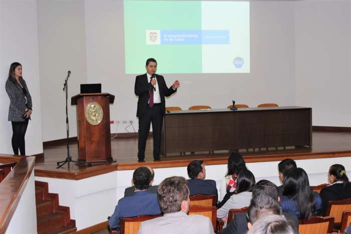 Director de la UIAF en la II Tertulia Antifraude de INIF