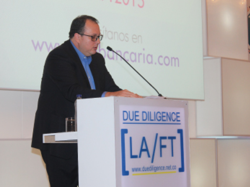 16 de Julio de 2015: Estamos ante un panorama que nos obliga a innovar en medidas más eficaces para frenar el LA: Luis Edmundo Suárez Soto