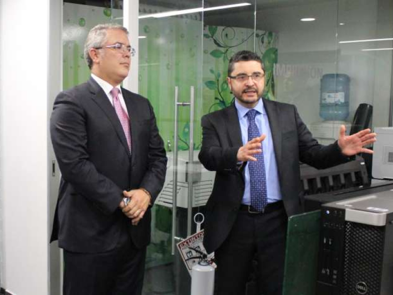 Presidente de la República visita la UIAF