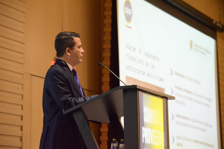 El director de la UIAF, Luis Eduardo Llinás, presentó la visión de la entidad para el próximo cuatrienio