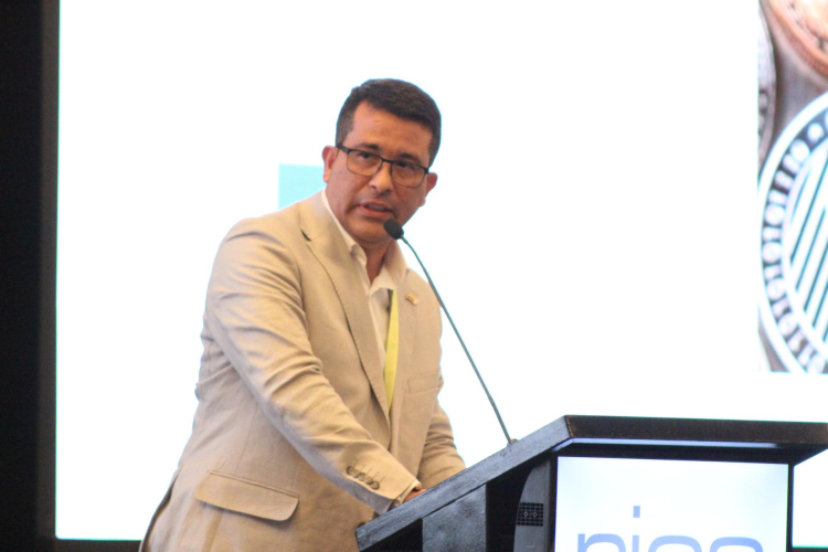 El director general de la UIAF presentó las perspectivas financieras de la Unidad y logros de la entidad en el primer año de Gobierno del Cambio