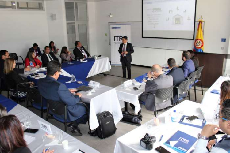 Experiencia colombiana en la lucha contra la corrupción