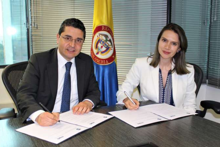 ITRC y UIAF firman Memorando de Entendimiento contra la corrupción